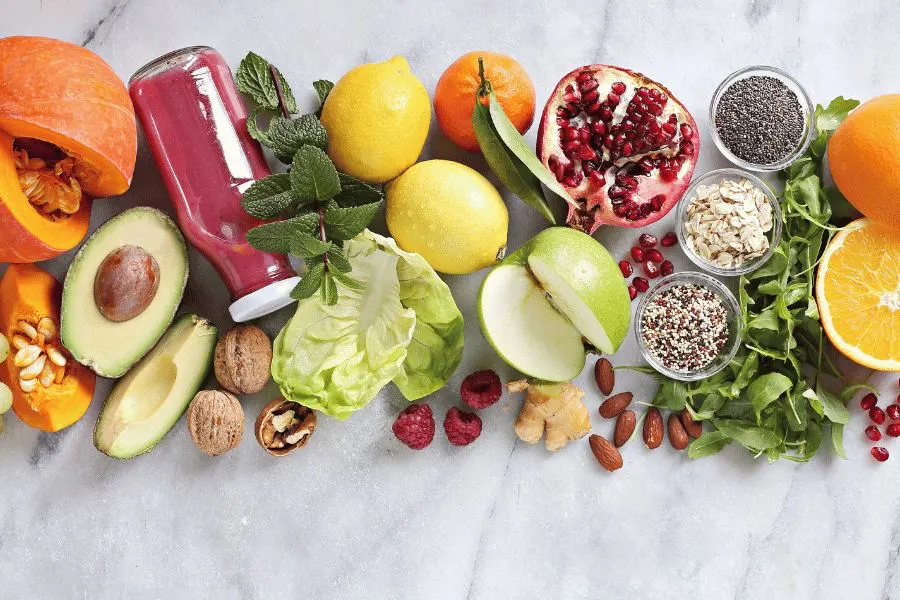 Nutrición en la Menopausia: Guía Completa para mantener una Vida Saludable y Activa. 